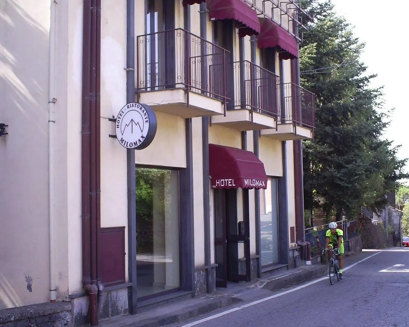 Hotel Milomax 2*, Milo