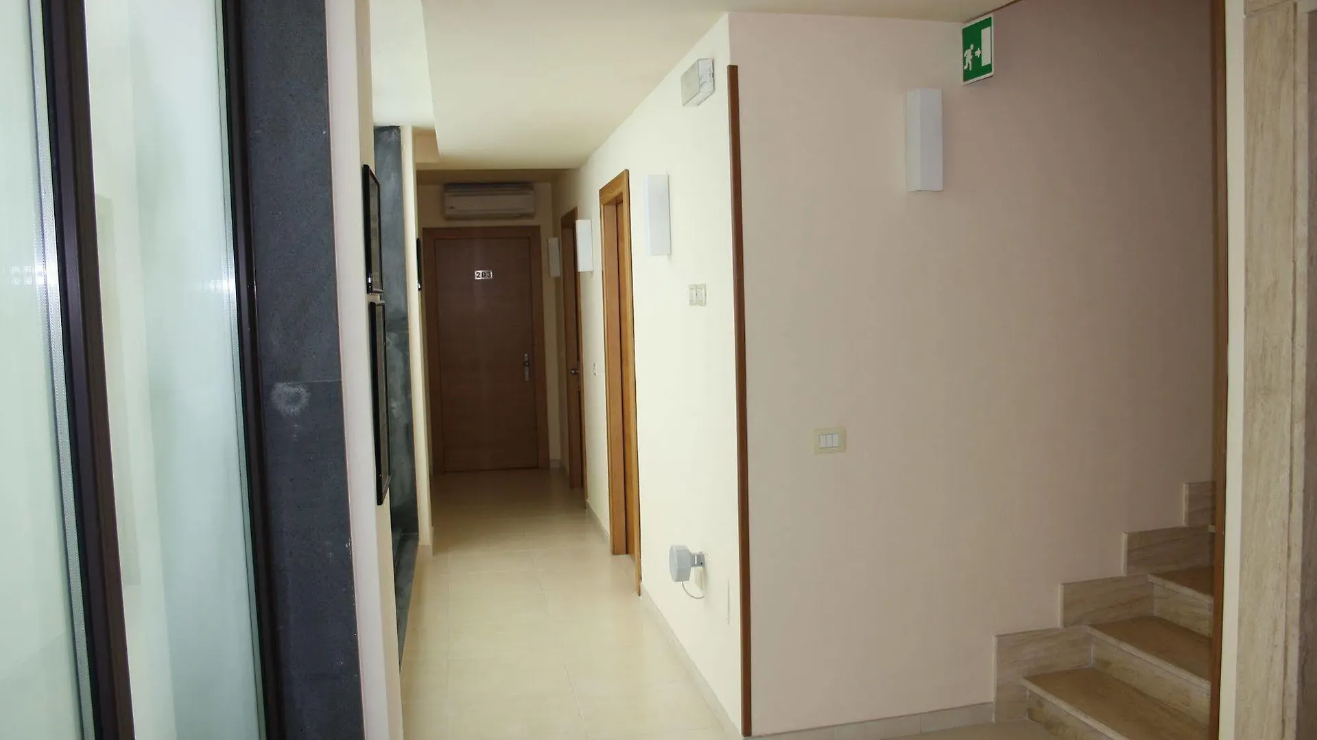 Hotel Milomax  Milo