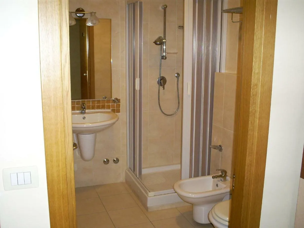 **  Hotel Milomax Italien